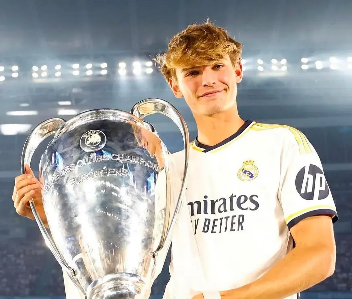 Nico Paz pode estar de regresso ao Real Madrid
